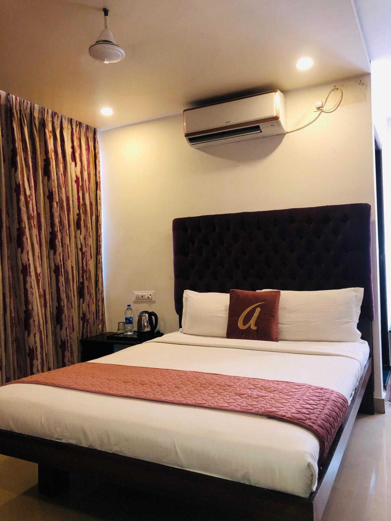 Astra Hotels & Suites - Hsr Layout Sector 1, Near Ecospace Bellandur Бангалор Экстерьер фото