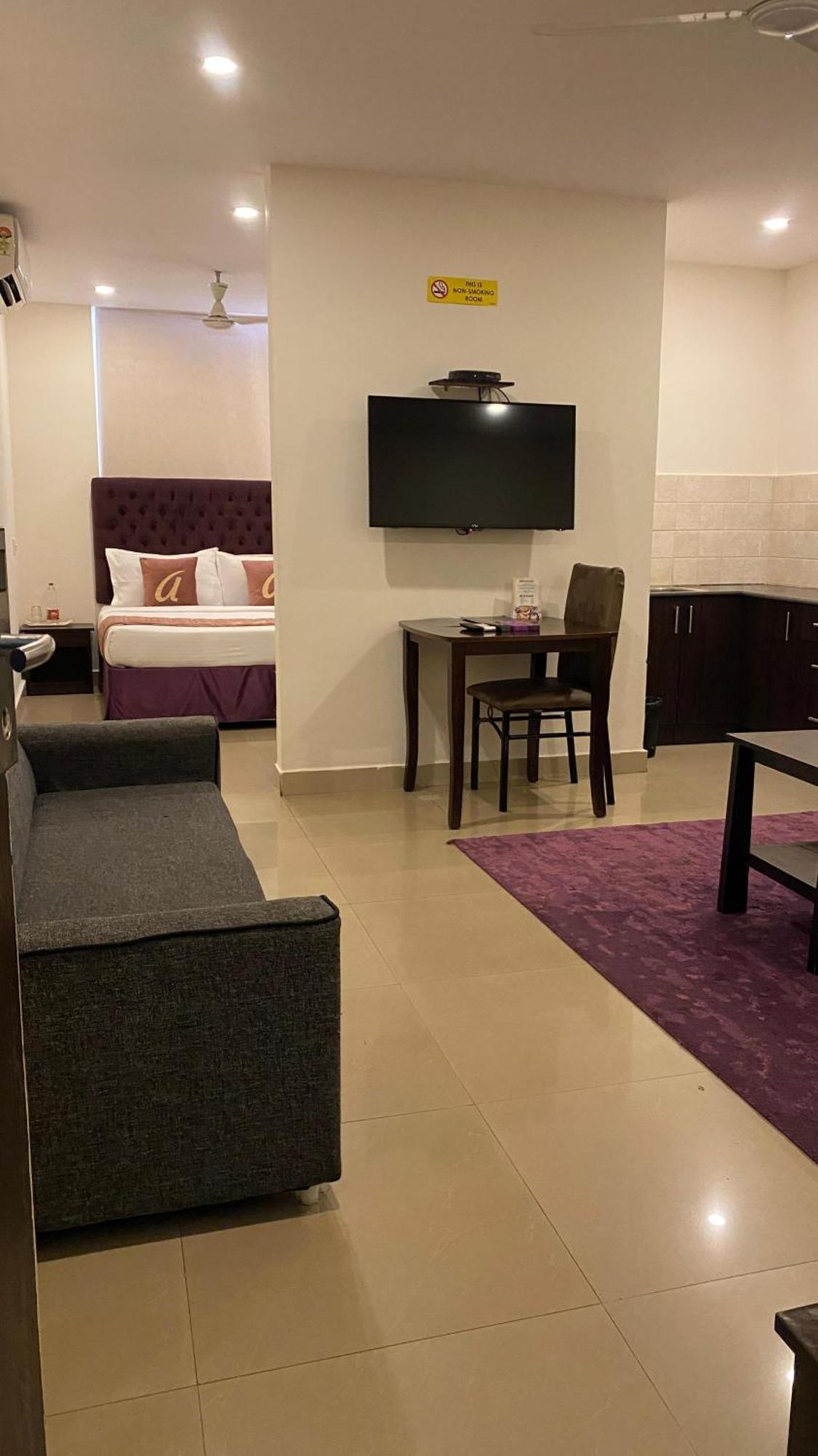 Astra Hotels & Suites - Hsr Layout Sector 1, Near Ecospace Bellandur Бангалор Экстерьер фото